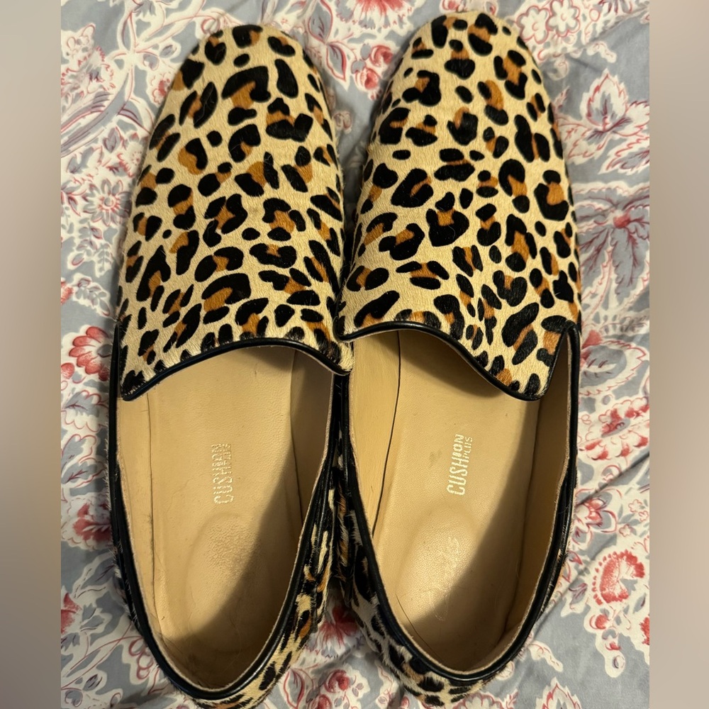 Women’s size 9 Clark’s flats. Gently worn a few times in a building.